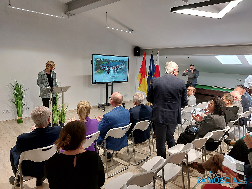 aktualności Zamość akcje charytatywne Zamość architektura Zamość atrakcje turystyczne Zamość baseny Zamość biegi uliczne Zamość biblioteki Zamość biznes Zamość dziedzictwo kulturowe Zamość eventy Zamość festiwale Zamość fitness Zamość galeria sztuki Zamość historia Zamość hotele Zamość imprezy kulturalne Zamość inicjatywy społeczne Zamość informacje Zamość inwestycje Zamość kino w Zamościu kluby muzyczne Zamość kluby sportowe Zamość koncerty muzyczne Zamość koncerty Zamość konferencje biznesowe Zamość kursy i szkolenia Zamość kawiarnie Zamość kulturalne Zamość lokalne firmy Zamość lokalne wiadomości Zamość maratony Zamość muzea Zamość muzeum Zamość noclegi Zamość oferty pracy Zamość organizacje pozarządowe Zamość parki Zamość pomoc społeczna Zamość portal informacyjny Zamość przedsiębiorstwa Zamość praca Zamość przewodnik po Zamościu projekcje filmowe Zamość rekonstrukcje historyczne Zamość restauracje Zamość rynek pracy Zamość siłownie Zamość spacery po Zamościu spektakle teatralne Zamość spotkania autorskie Zamość spotkania mieszkańców Zamość szkoły Zamość szlaki turystyczne Zamość targi biznesowe Zamość teatr w Zamościu turnieje sportowe Zamość uniwersytety Zamość wydarzenia edukacyjne Zamość wydarzenia historyczne Zamość wydarzenia kulturalne Zamość wydarzenia społeczne Zamość wydarzenia w Zamościu wiadomości z Zamościa wolontariat Zamość wykłady Zamość warsztaty artystyczne Zamość warsztaty Zamość wyścigi rowerowe Zamość wystawy artystyczne Zamość wystawy Zamość zabytki Zamościa zabytki Zamość zawody sportowe Zamość zamojska społeczność życie w Zamościu zwiedzanie Zamość Akademia Zamość radio zamość imprezy zamość