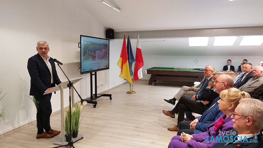 aktualności Zamość akcje charytatywne Zamość architektura Zamość atrakcje turystyczne Zamość baseny Zamość biegi uliczne Zamość biblioteki Zamość biznes Zamość dziedzictwo kulturowe Zamość eventy Zamość festiwale Zamość fitness Zamość galeria sztuki Zamość historia Zamość hotele Zamość imprezy kulturalne Zamość inicjatywy społeczne Zamość informacje Zamość inwestycje Zamość kino w Zamościu kluby muzyczne Zamość kluby sportowe Zamość koncerty muzyczne Zamość koncerty Zamość konferencje biznesowe Zamość kursy i szkolenia Zamość kawiarnie Zamość kulturalne Zamość lokalne firmy Zamość lokalne wiadomości Zamość maratony Zamość muzea Zamość muzeum Zamość noclegi Zamość oferty pracy Zamość organizacje pozarządowe Zamość parki Zamość pomoc społeczna Zamość portal informacyjny Zamość przedsiębiorstwa Zamość praca Zamość przewodnik po Zamościu projekcje filmowe Zamość rekonstrukcje historyczne Zamość restauracje Zamość rynek pracy Zamość siłownie Zamość spacery po Zamościu spektakle teatralne Zamość spotkania autorskie Zamość spotkania mieszkańców Zamość szkoły Zamość szlaki turystyczne Zamość targi biznesowe Zamość teatr w Zamościu turnieje sportowe Zamość uniwersytety Zamość wydarzenia edukacyjne Zamość wydarzenia historyczne Zamość wydarzenia kulturalne Zamość wydarzenia społeczne Zamość wydarzenia w Zamościu wiadomości z Zamościa wolontariat Zamość wykłady Zamość warsztaty artystyczne Zamość warsztaty Zamość wyścigi rowerowe Zamość wystawy artystyczne Zamość wystawy Zamość zabytki Zamościa zabytki Zamość zawody sportowe Zamość zamojska społeczność życie w Zamościu zwiedzanie Zamość Akademia Zamość radio zamość imprezy zamość