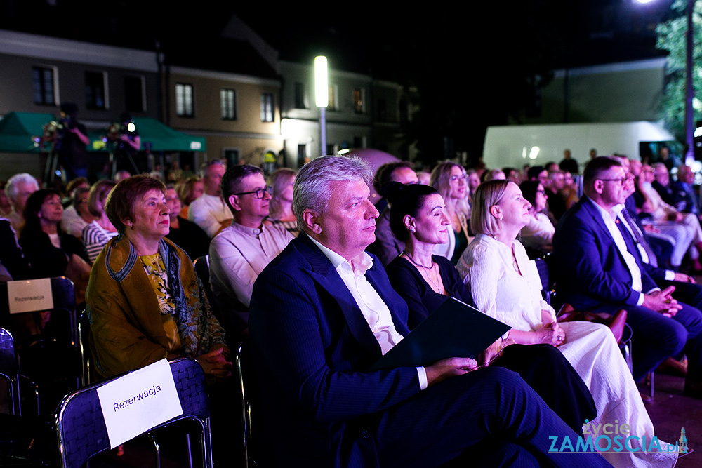 aktualności Zamość akcje charytatywne Zamość architektura Zamość atrakcje turystyczne Zamość baseny Zamość biegi uliczne Zamość biblioteki Zamość biznes Zamość dziedzictwo kulturowe Zamość eventy Zamość festiwale Zamość fitness Zamość galeria sztuki Zamość historia Zamość hotele Zamość imprezy kulturalne Zamość inicjatywy społeczne Zamość informacje Zamość inwestycje Zamość kino w Zamościu kluby muzyczne Zamość kluby sportowe Zamość koncerty muzyczne Zamość koncerty Zamość konferencje biznesowe Zamość kursy i szkolenia Zamość kawiarnie Zamość kulturalne Zamość lokalne firmy Zamość lokalne wiadomości Zamość maratony Zamość muzea Zamość muzeum Zamość noclegi Zamość oferty pracy Zamość organizacje pozarządowe Zamość parki Zamość pomoc społeczna Zamość portal informacyjny Zamość przedsiębiorstwa Zamość praca Zamość przewodnik po Zamościu projekcje filmowe Zamość rekonstrukcje historyczne Zamość restauracje Zamość rynek pracy Zamość siłownie Zamość spacery po Zamościu spektakle teatralne Zamość spotkania autorskie Zamość spotkania mieszkańców Zamość szkoły Zamość szlaki turystyczne Zamość targi biznesowe Zamość teatr w Zamościu turnieje sportowe Zamość uniwersytety Zamość wydarzenia edukacyjne Zamość wydarzenia historyczne Zamość wydarzenia kulturalne Zamość wydarzenia społeczne Zamość wydarzenia w Zamościu wiadomości z Zamościa wolontariat Zamość wykłady Zamość warsztaty artystyczne Zamość warsztaty Zamość wyścigi rowerowe Zamość wystawy artystyczne Zamość wystawy Zamość zabytki Zamościa zabytki Zamość zawody sportowe Zamość zamojska społeczność życie w Zamościu zwiedzanie Zamość Akademia Zamość radio zamość imprezy zamość