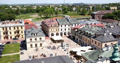 aktualności Zamość akcje charytatywne Zamość architektura Zamość atrakcje turystyczne Zamość baseny Zamość biegi uliczne Zamość biblioteki Zamość biznes Zamość dziedzictwo kulturowe Zamość eventy Zamość festiwale Zamość fitness Zamość galeria sztuki Zamość historia Zamość hotele Zamość imprezy kulturalne Zamość inicjatywy społeczne Zamość informacje Zamość inwestycje Zamość kino w Zamościu kluby muzyczne Zamość kluby sportowe Zamość koncerty muzyczne Zamość koncerty Zamość konferencje biznesowe Zamość kursy i szkolenia Zamość kawiarnie Zamość kulturalne Zamość lokalne firmy Zamość lokalne wiadomości Zamość maratony Zamość muzea Zamość muzeum Zamość noclegi Zamość oferty pracy Zamość organizacje pozarządowe Zamość parki Zamość pomoc społeczna Zamość portal informacyjny Zamość przedsiębiorstwa Zamość praca Zamość przewodnik po Zamościu projekcje filmowe Zamość rekonstrukcje historyczne Zamość restauracje Zamość rynek pracy Zamość siłownie Zamość spacery po Zamościu spektakle teatralne Zamość spotkania autorskie Zamość spotkania mieszkańców Zamość szkoły Zamość szlaki turystyczne Zamość targi biznesowe Zamość teatr w Zamościu turnieje sportowe Zamość uniwersytety Zamość wydarzenia edukacyjne Zamość wydarzenia historyczne Zamość wydarzenia kulturalne Zamość wydarzenia społeczne Zamość wydarzenia w Zamościu wiadomości z Zamościa wolontariat Zamość wykłady Zamość warsztaty artystyczne Zamość warsztaty Zamość wyścigi rowerowe Zamość wystawy artystyczne Zamość wystawy Zamość zabytki Zamościa zabytki Zamość zawody sportowe Zamość zamojska społeczność życie w Zamościu zwiedzanie Zamość Akademia Zamość radio zamość imprezy zamość